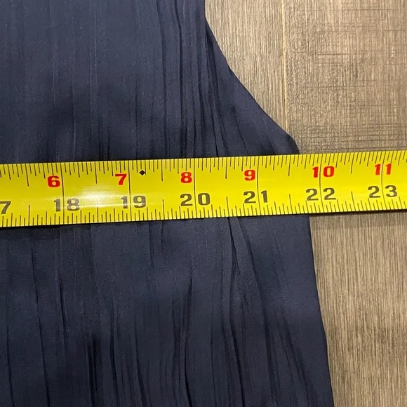 🚫SOLD🚫 NWT Abercrombie & Fitch Sheer Plisse Pleated Sleeveless Shell Top - Picture 8 of 10